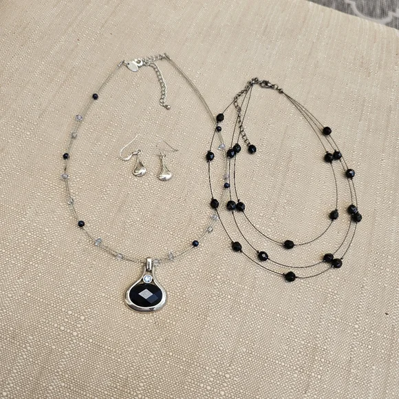 SET! Lia Sophia with 925 Teardrop Earrings & Beaded Choker SET! - Picture 2 of 14